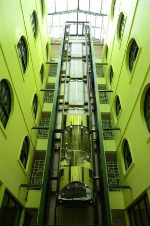 Unclassified image, 4 of 34, button