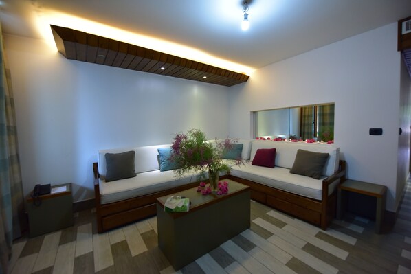 Living area - Cimer Saframarine Beach Resort (Safra)