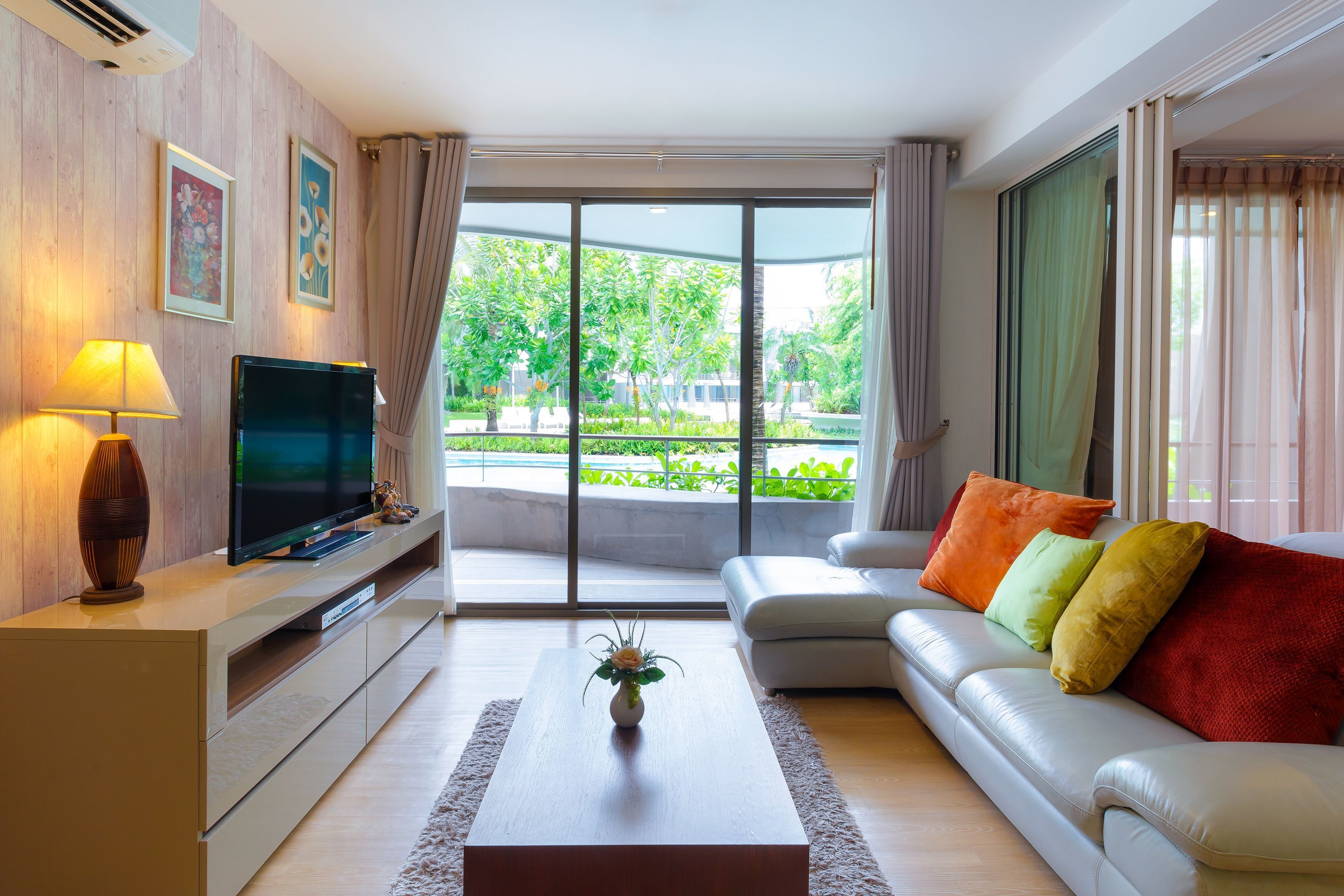 Condo | Living room | Flat-screen TV