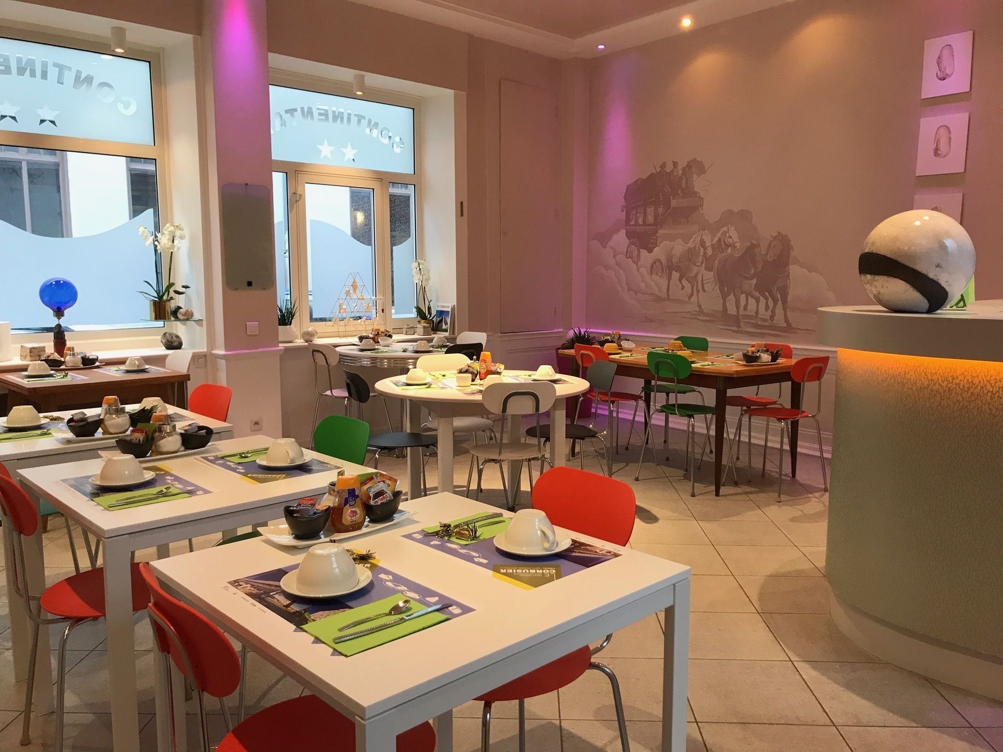 daily continental breakfast (eur 9.00 per person)