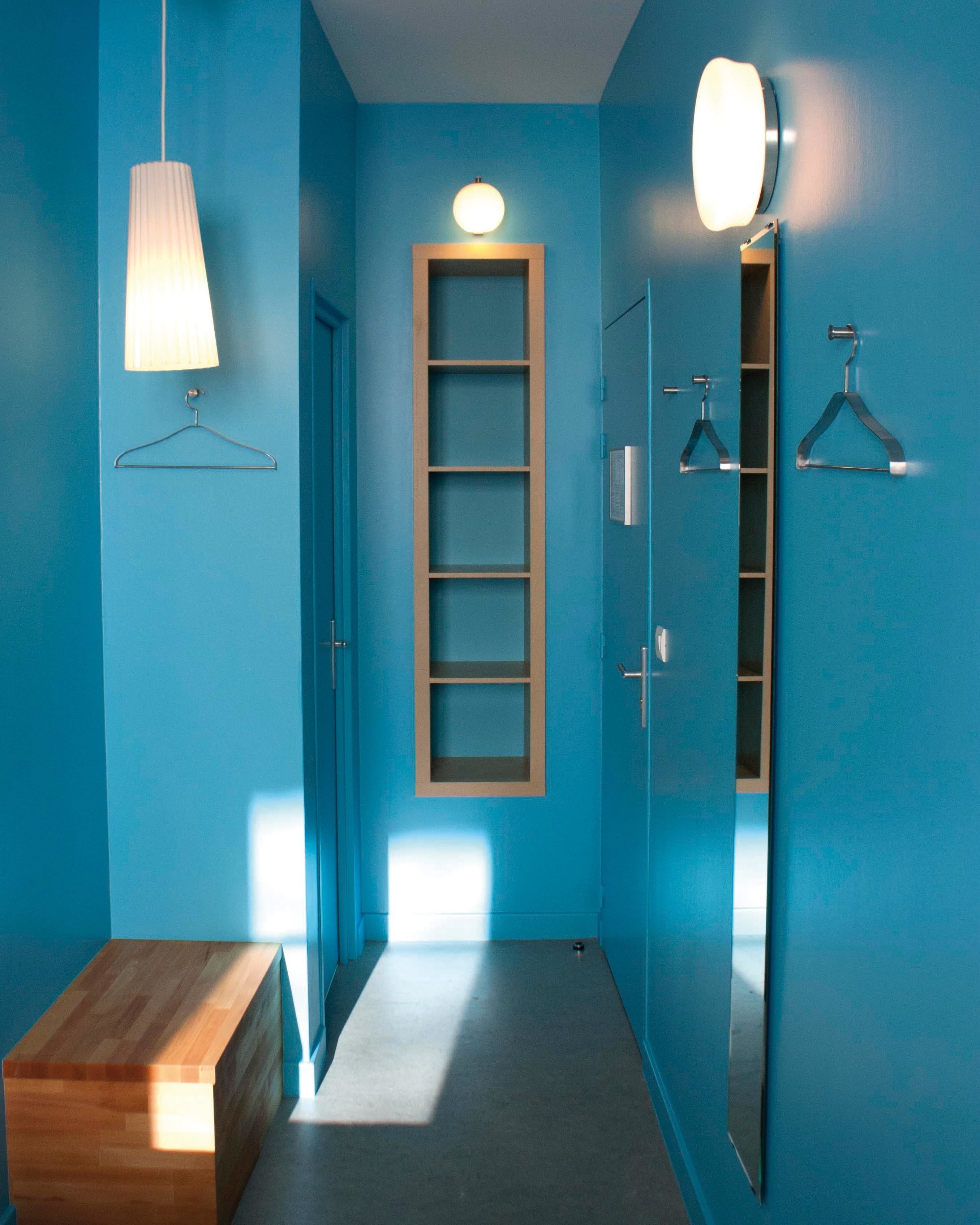 classic double room (1 double bed, sink and shower) shared bathroom | premium bedding, individually decorated, individually furnished, desk