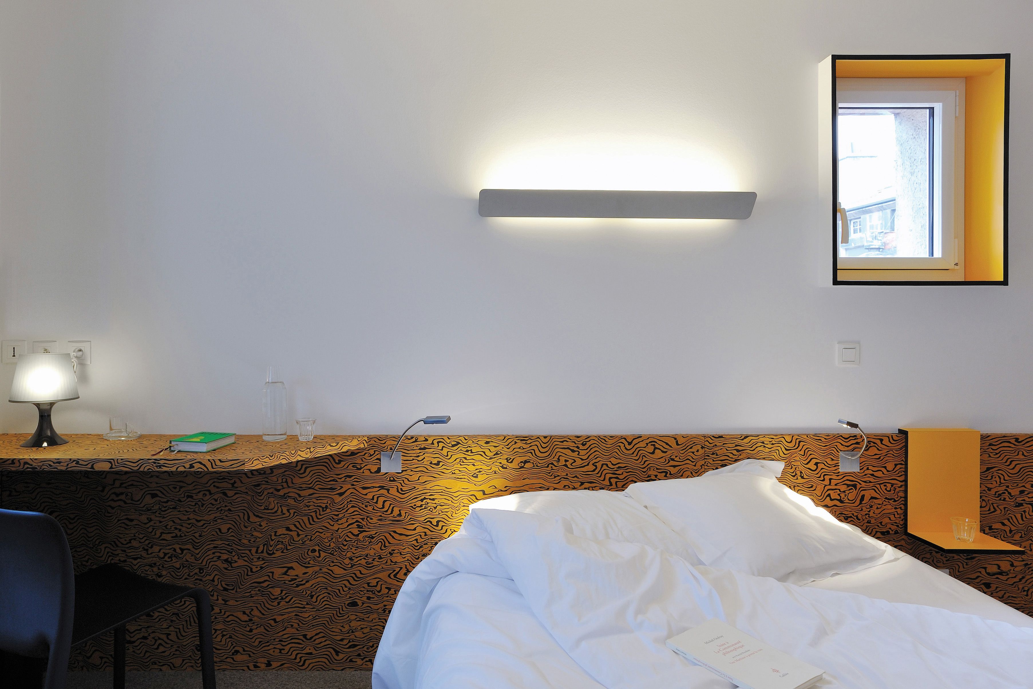 chic double comfort room (1 double bed, sink, shower and toilet, courtesy tray, hairdryer) | premium bedding, individually decorated, individually furnished, desk