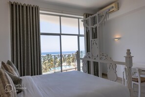 Caja fuerte y ropa de cama