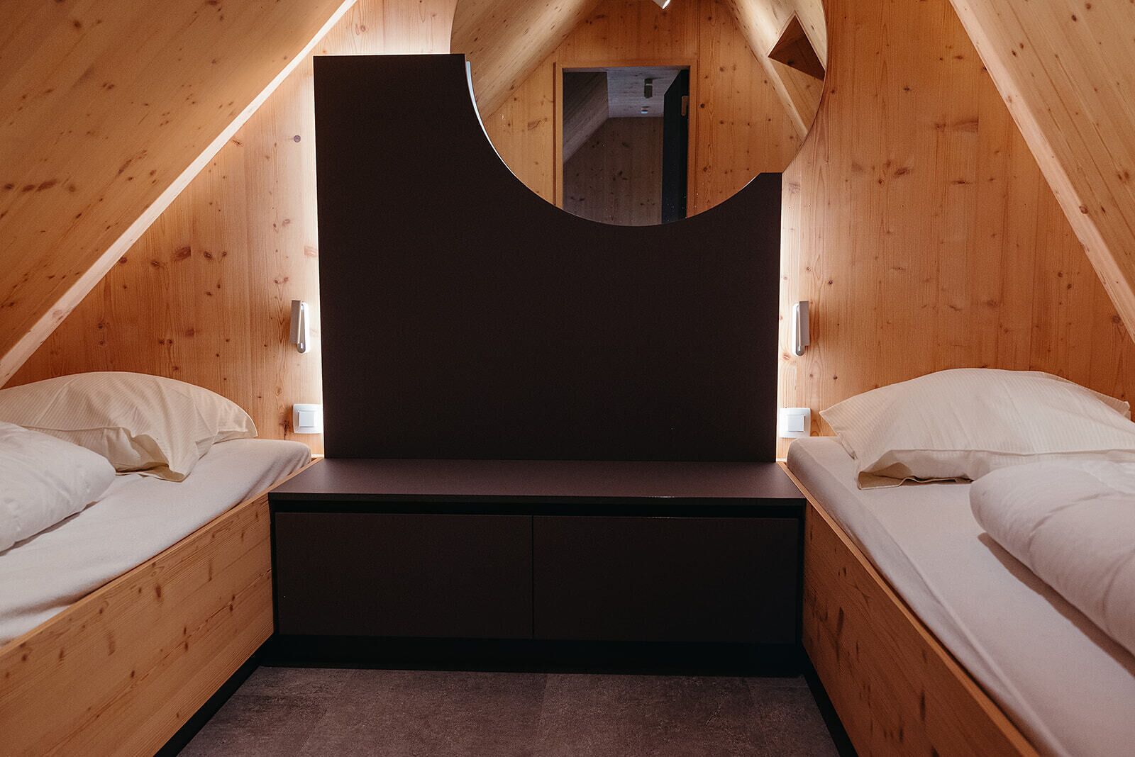 Premium chalet | Verduisterende gordijnen, geluiddichte muren, beddengoed