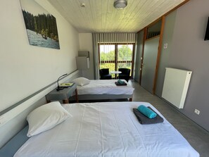 Tweepersoonskamer, voor 1 persoon | Verduisterende gordijnen, geluiddichte muren, beddengoed