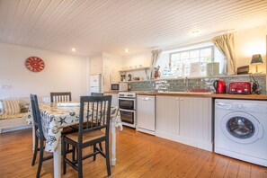 Refrigerador, microondas, lavavajillas, tostadora