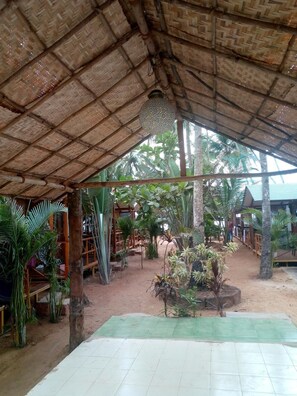 Restaurant - Royal Touch Beach Huts & Restaurant (Canacona)