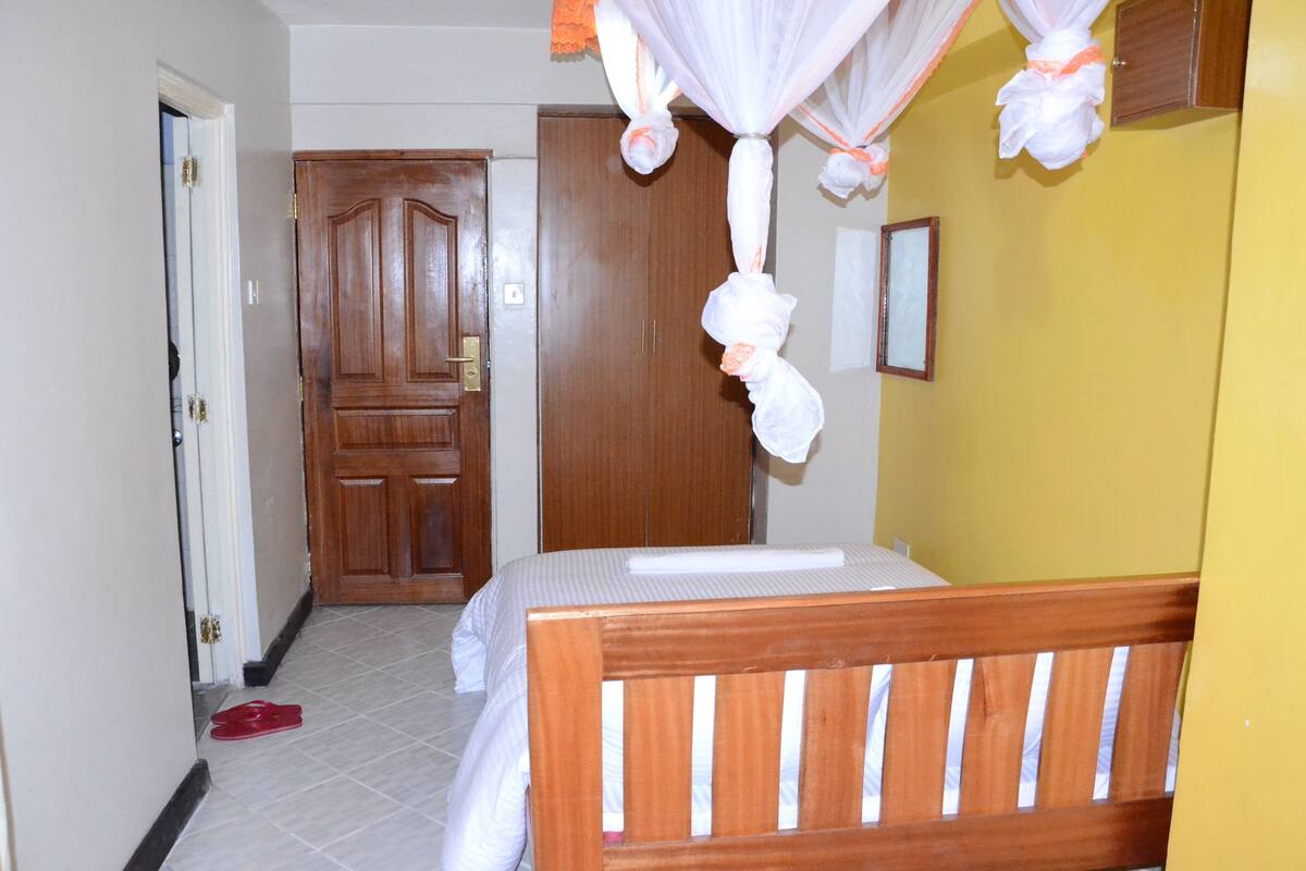 Standard Single Room | Living area