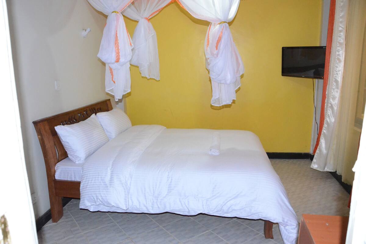 Standard Double Room, 1 Double Bed | Premium bedding, WiFi (free), bed sheets