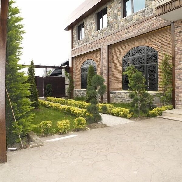 Fachada de la propiedad