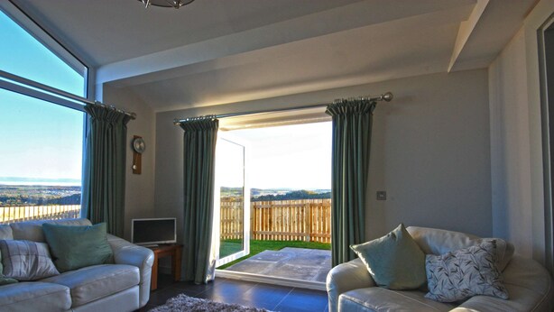 Unclassified image, 1 of 20, button - Dunvegan House (Inverness)