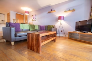 Cottage | Living area