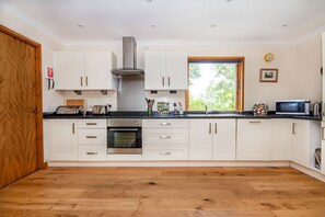 Fridge, microwave, dishwasher, toaster - Balorrin (Muir of Ord)