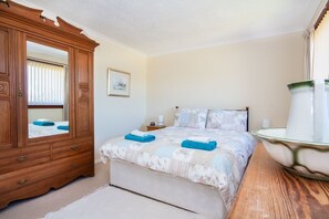 3 bedrooms, iron/ironing board, WiFi, bed sheets - Glen Dael (Dornoch)