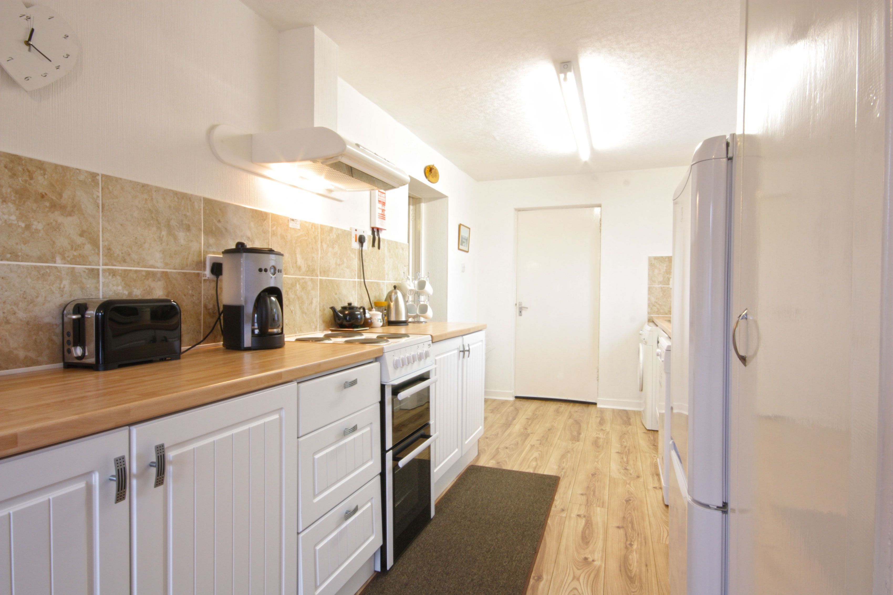 Fridge, microwave, dishwasher, coffee/tea maker