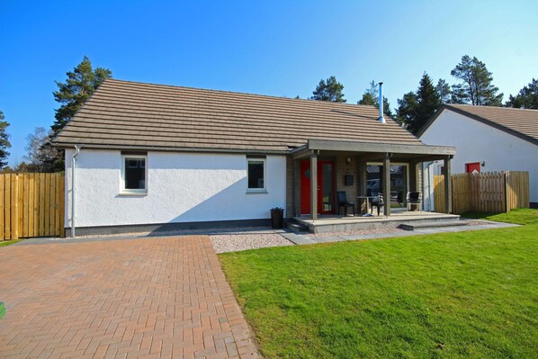 Cottage | Front of property