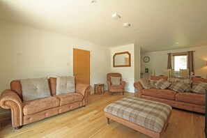 Flat-screen TV - Delmhor No4 (Aviemore)