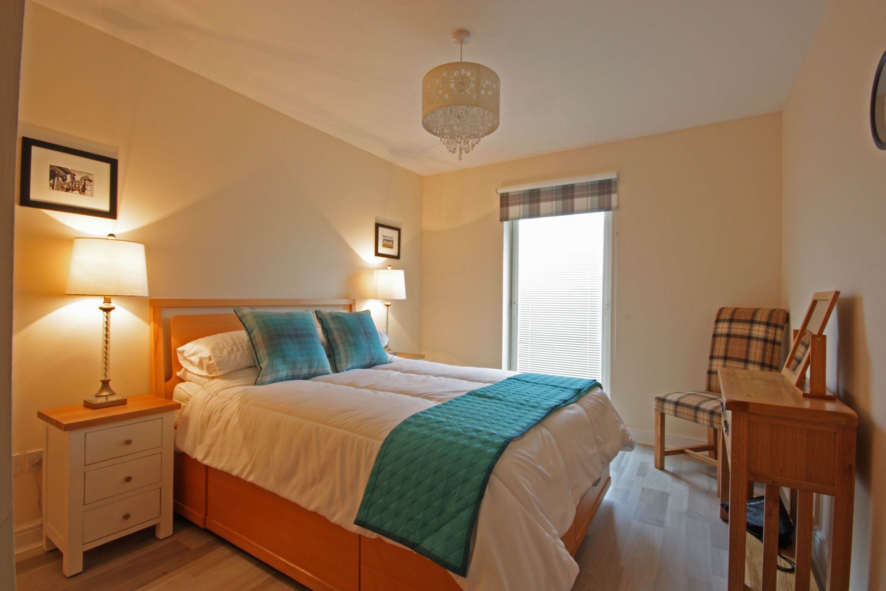 Cottage | 3 bedrooms, iron/ironing board, free WiFi