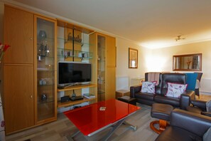 Cottage | Bahagian dalam