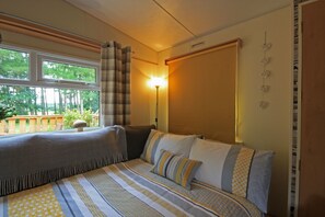 2 dormitorios, tabla de planchar con plancha, wifi y ropa de cama