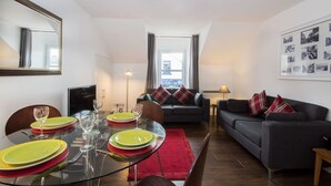 Unclassified image, 3 of 17, button - Tomnahurich Apartment (Inverness)