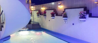 Cool Martin Resort Hotel