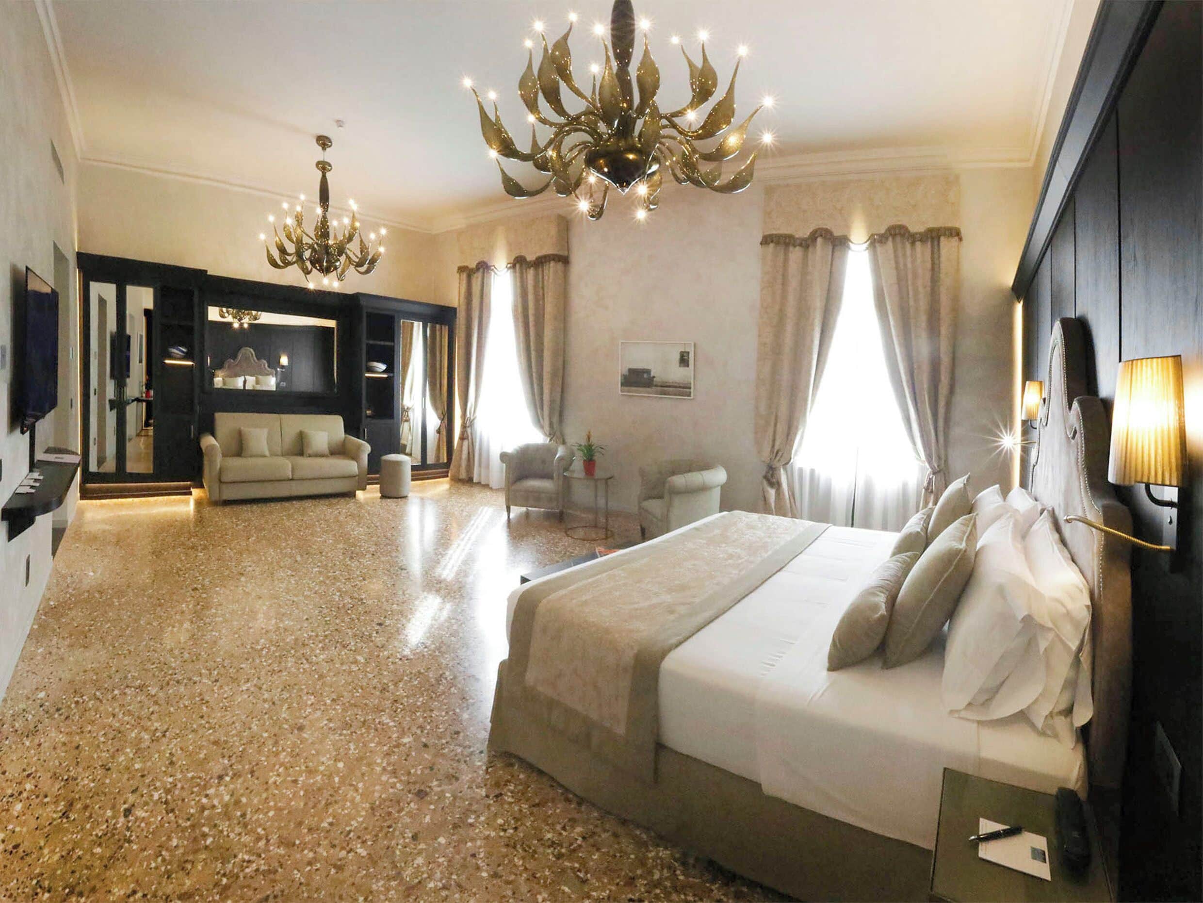 panoramic suite (open) | 1 bedroom, in-room safe, desk, blackout curtains