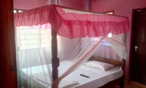 Standard Room, City View | Premium bedding, iron/ironing board, free WiFi - Danga Guest House (Malindi)