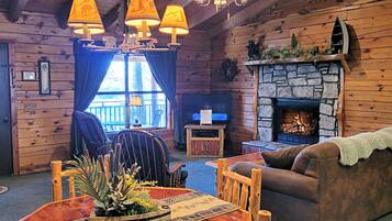 Smart TV, fireplace, DVD player