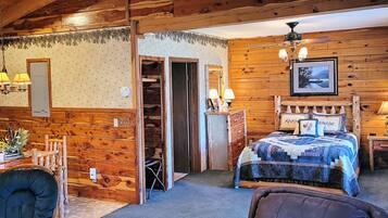 Iron/ironing board, free WiFi, bed sheets