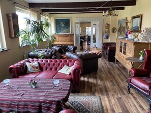 Flat-screen TV - Pension Slægtsgaarden (Allinge)