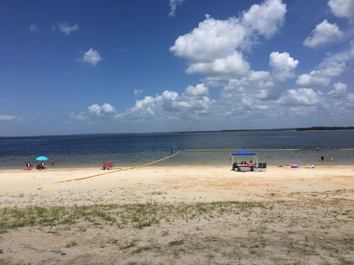 V # 1 maison spacieuse à Sam Rayburn: vacances de pêche. Meilleur rapport qualité / prix, beaucoup de stationnement