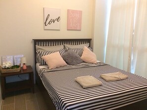 1 bedroom, desk, iron/ironing board, free WiFi - 3B Cluster C Oceanway Residences (Boracay Island)