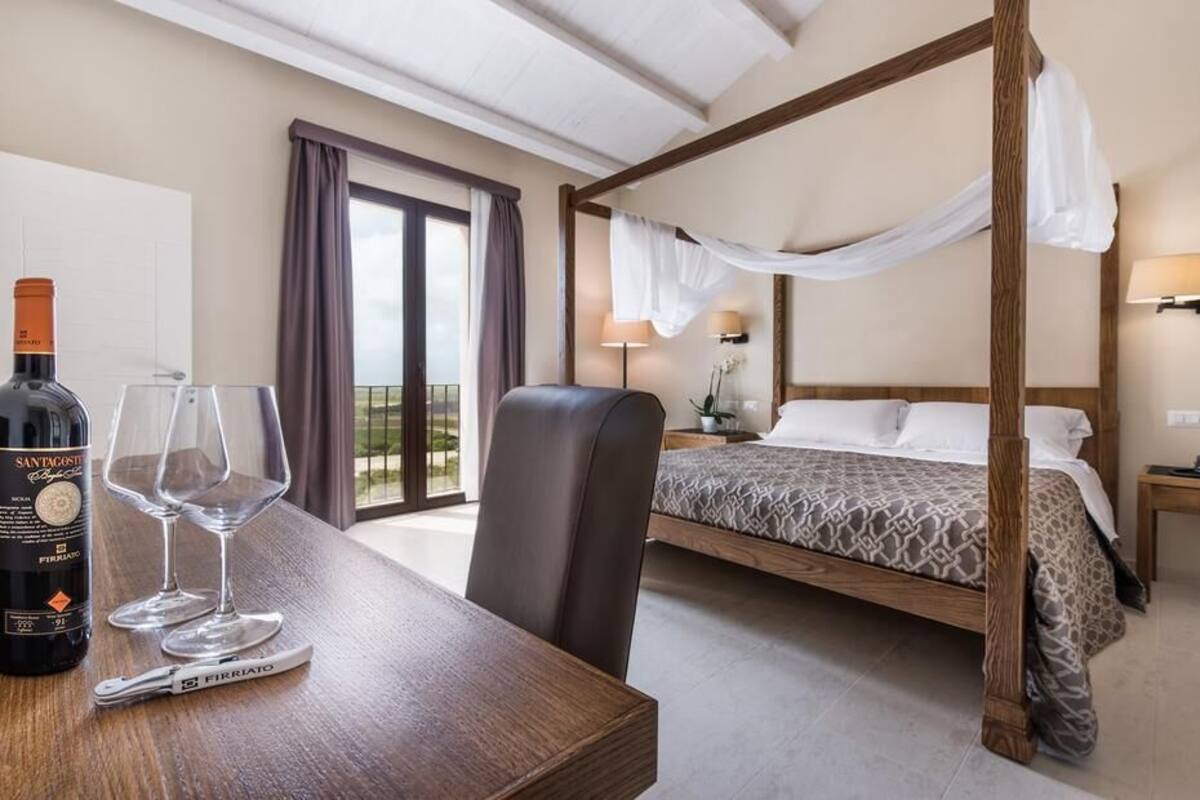 Camera Deluxe | Biancheria da letto di alta qualità, minibar, una cassaforte in camera
