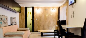 Piata Sfatului Apartments