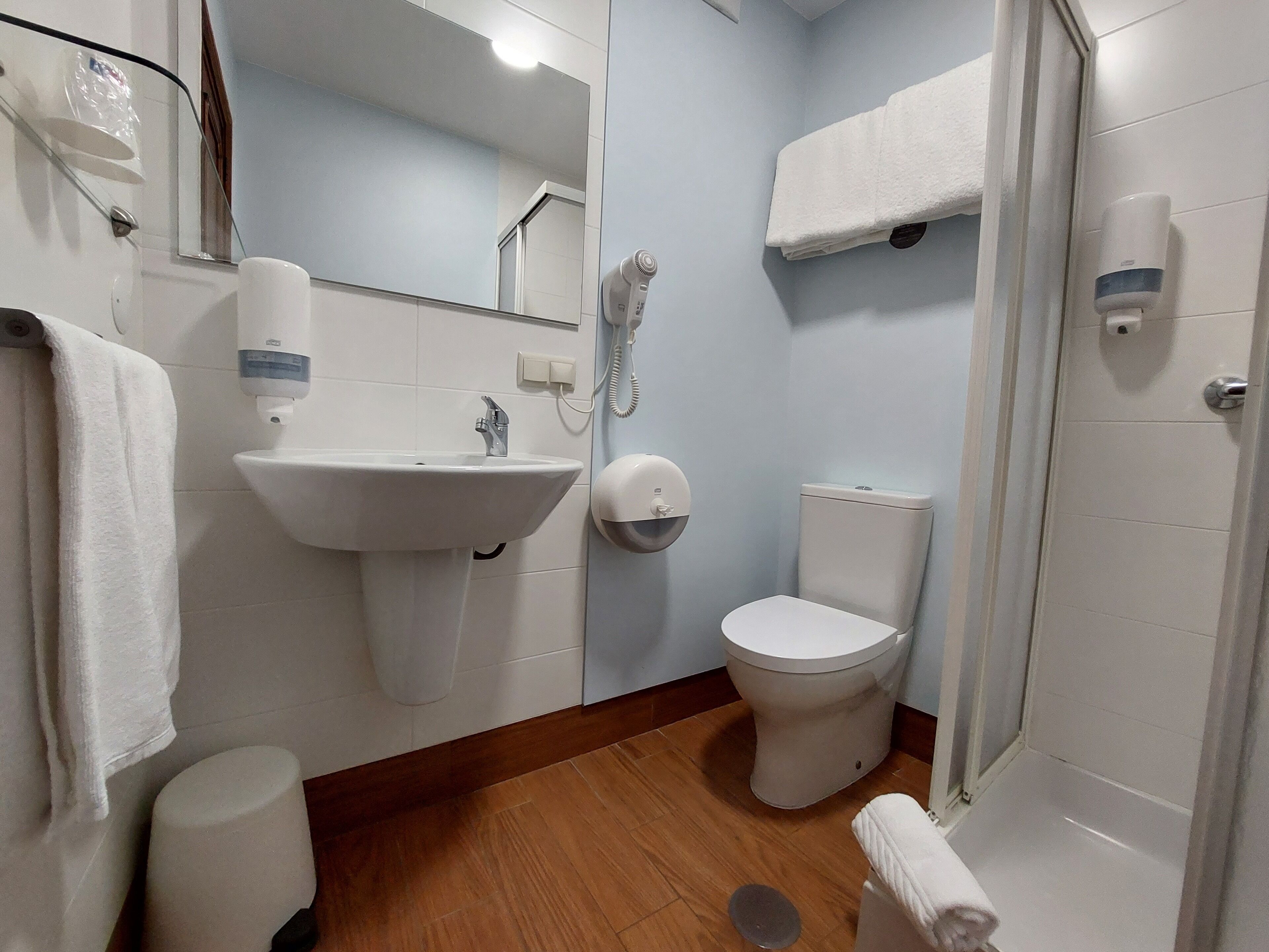 Photo - Hotel Santiago Vagos