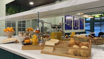 Daily buffet breakfast (EUR 7.50 per person)