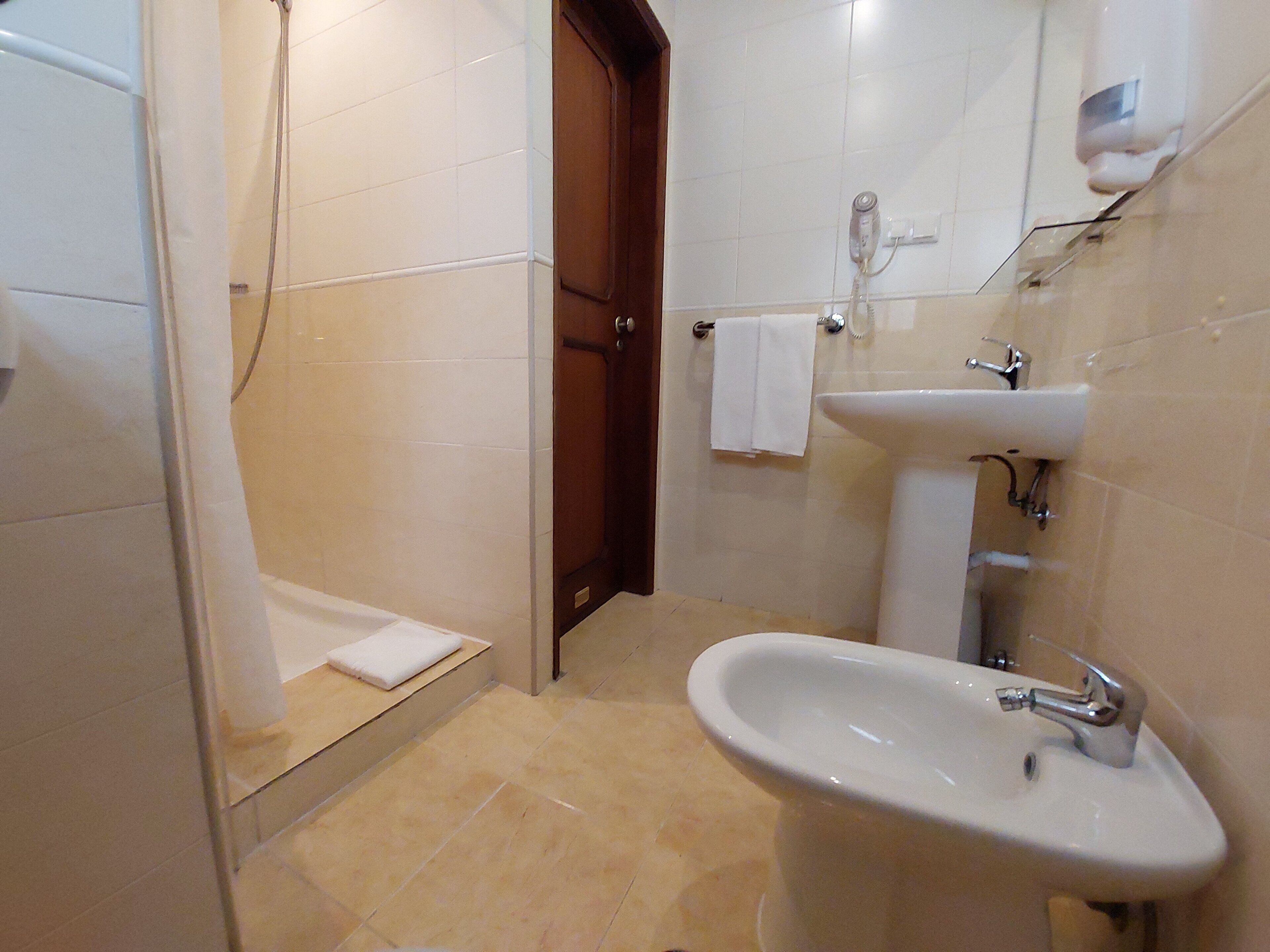 Photo - Hotel Santiago Vagos