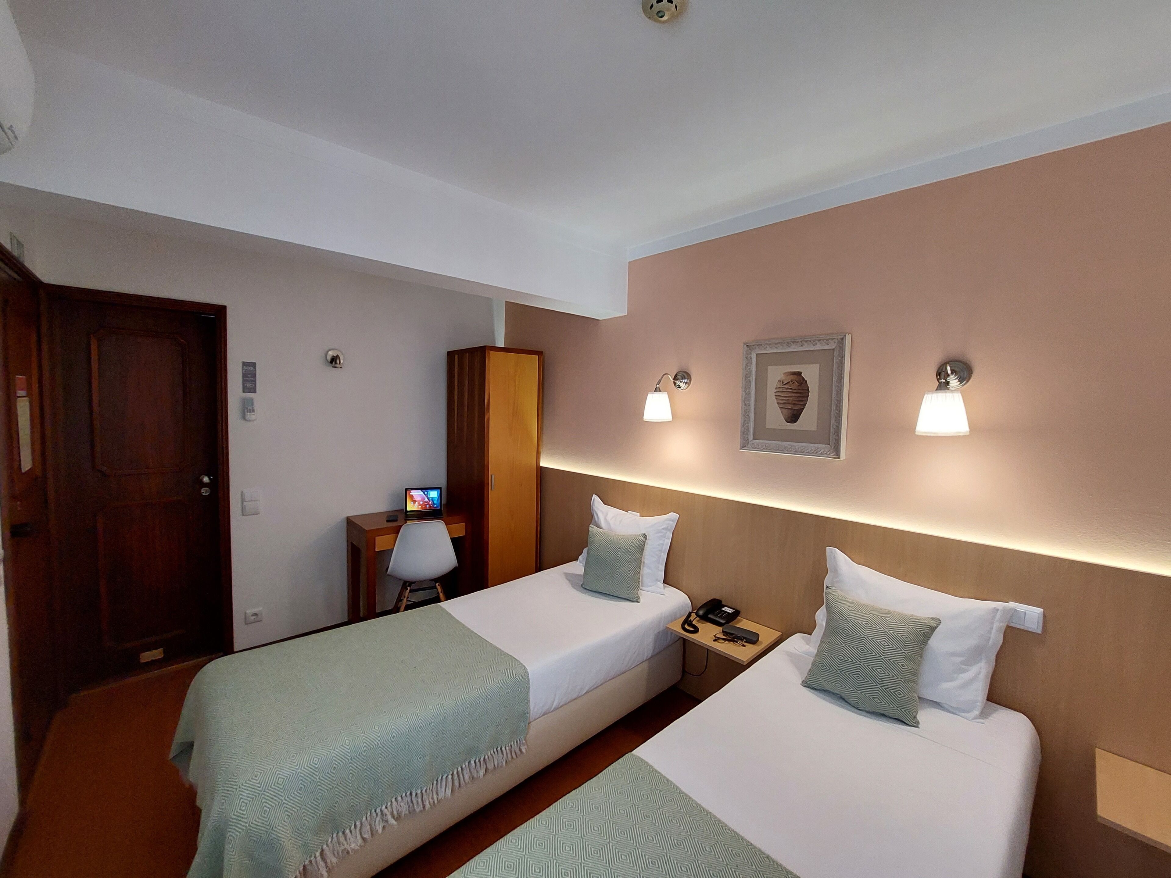 twin room | 18 bedrooms, premium bedding, desk, laptop workspace