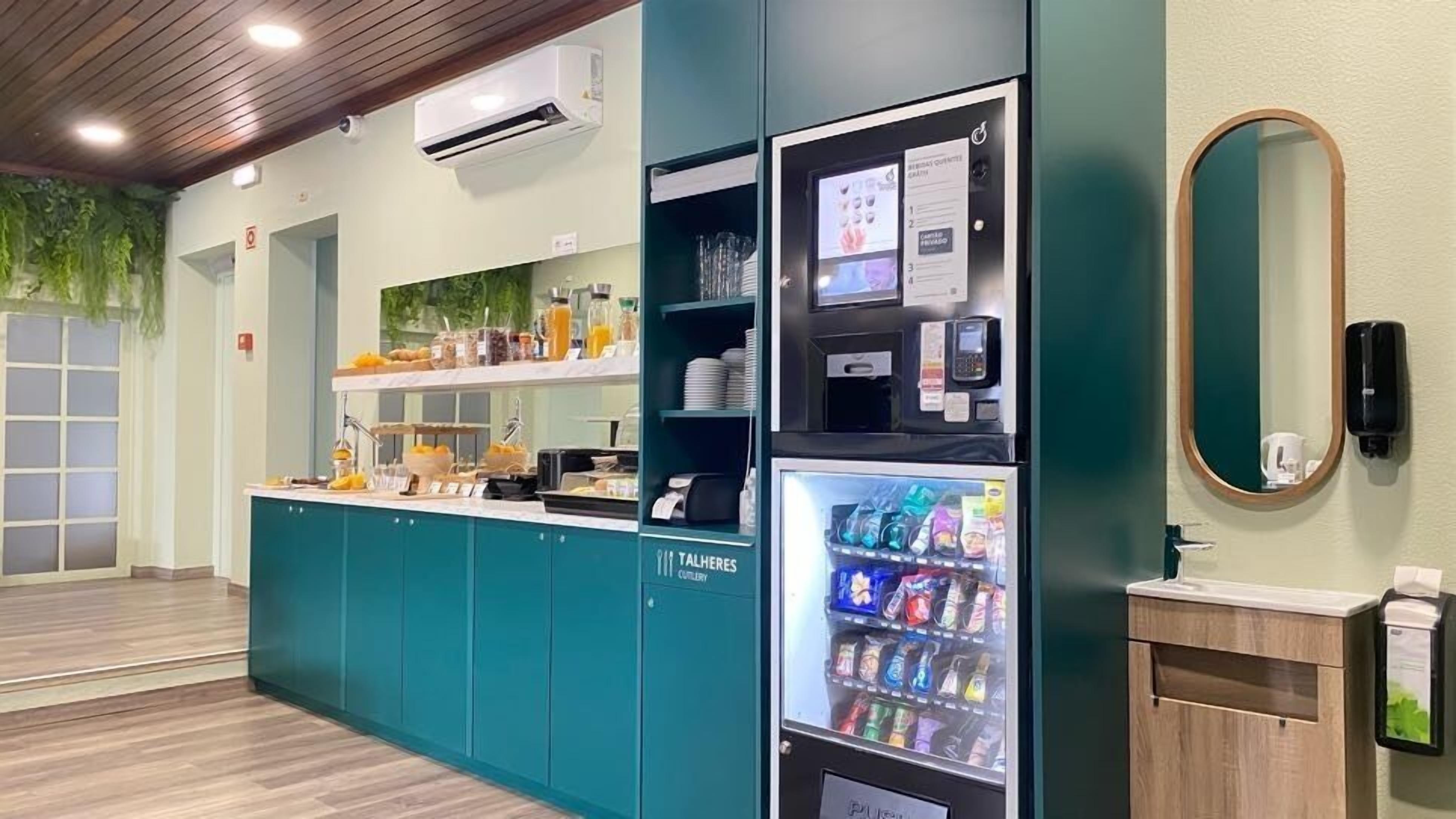 daily buffet breakfast (eur 7.50 per person)