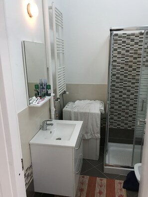 Studio | Badezimmer