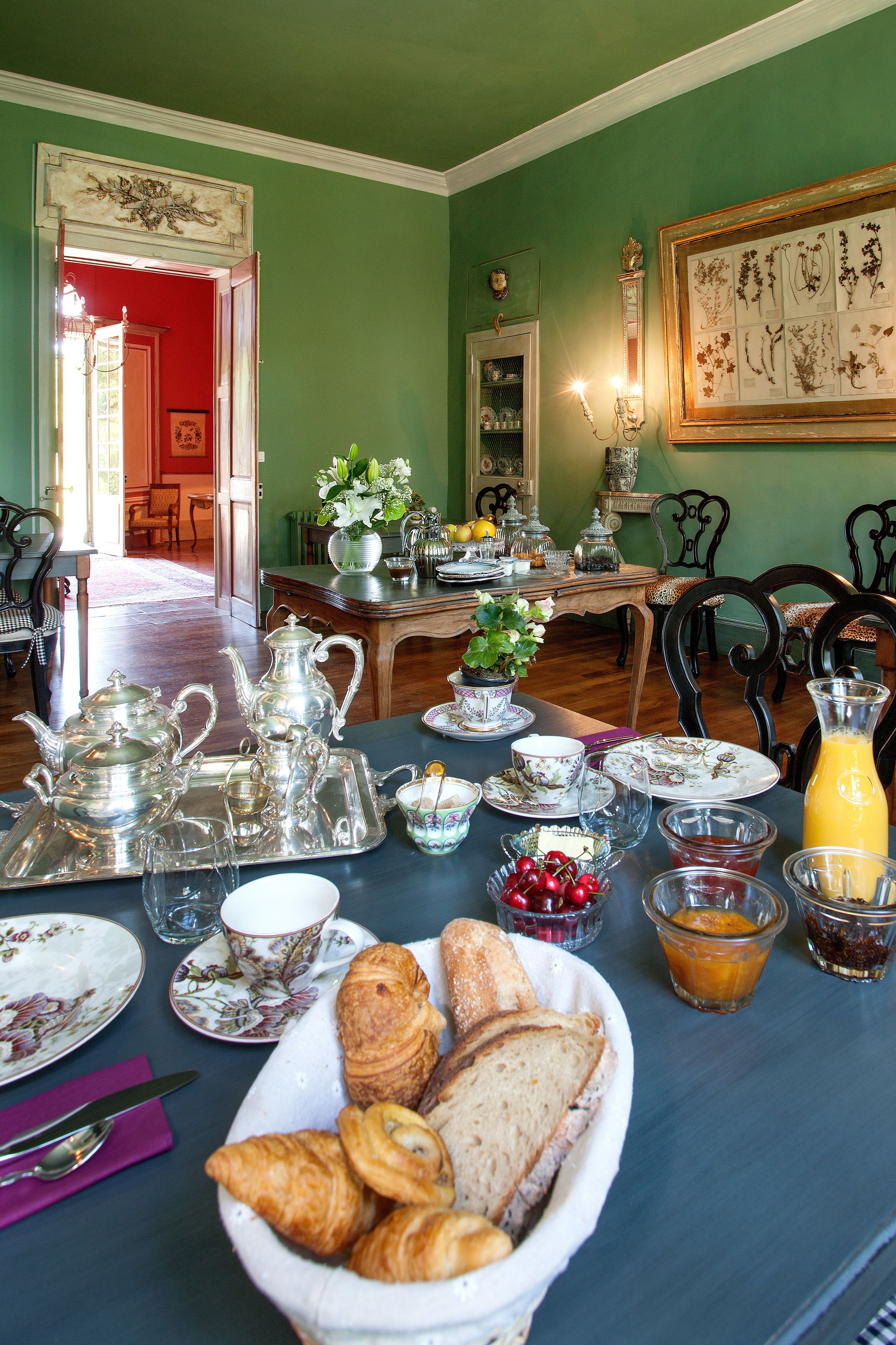 Dagelijks ontbijtbuffet (EUR 14 per persoon)