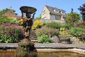 Property grounds - Manton Lodge Farm (Oakham)