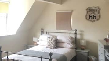Standard Double or Twin Room, Ensuite (Room 11)