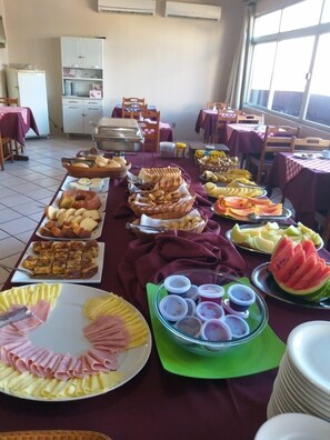 Petit déjeuner buffet compris tous les jours