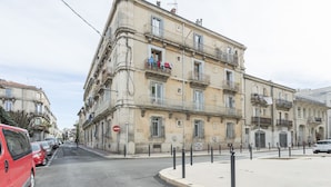 Front of property - Coeur Urbain Bedrooms - Centre Gare (Montpellier)