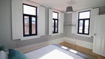 Apartemen, 1 kamar tidur | Ruang kerja ramah laptop dan setrika/meja setrika
