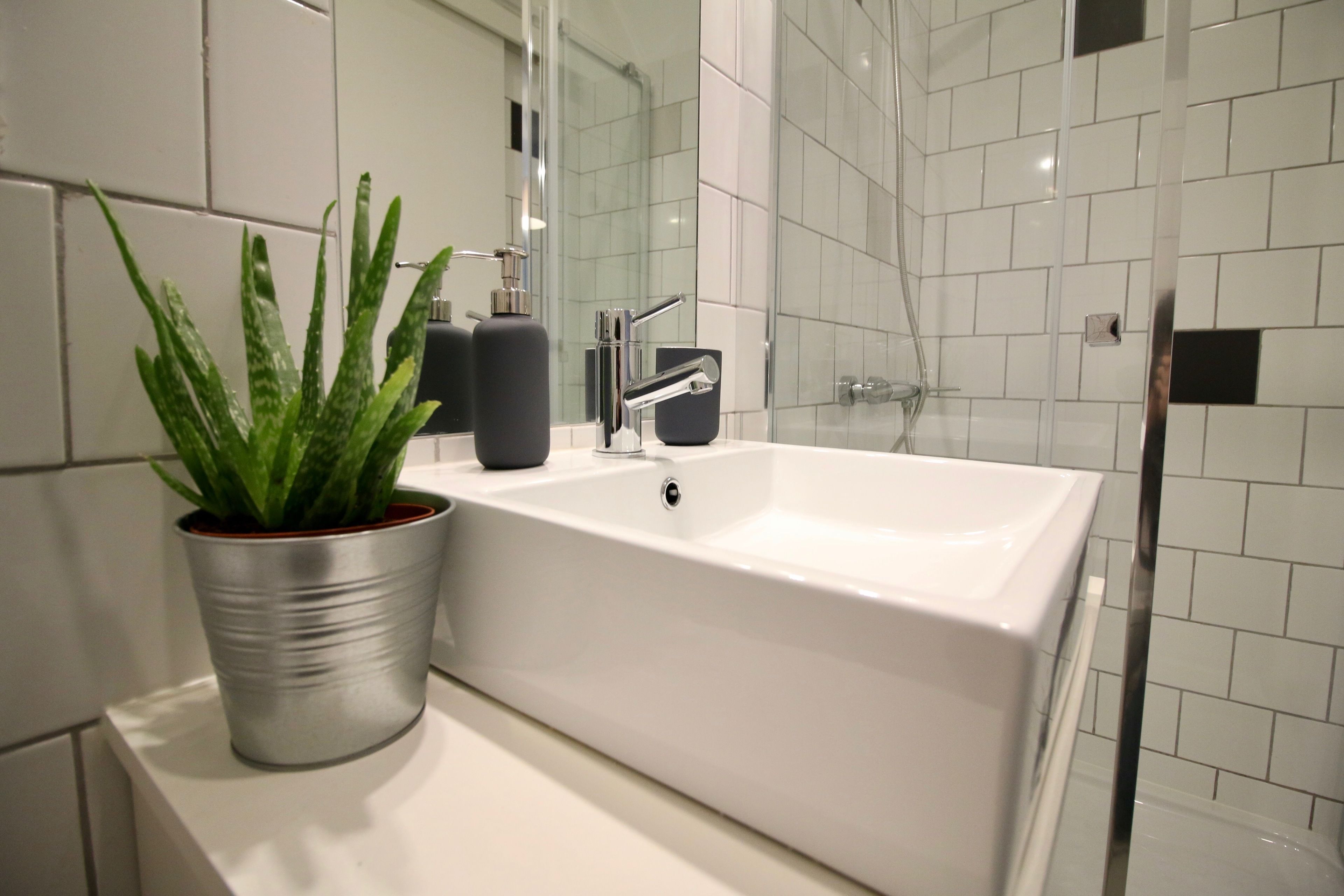 Studio, 1. etasje | Vask på badet