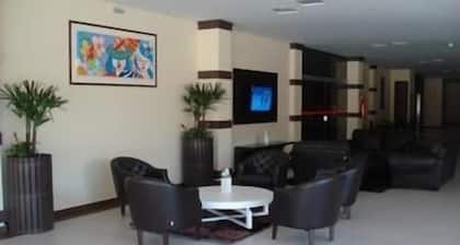 Flamboyant Suite Hotel