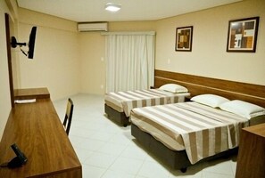 Dreibettzimmer | Minibar, kostenloses WLAN